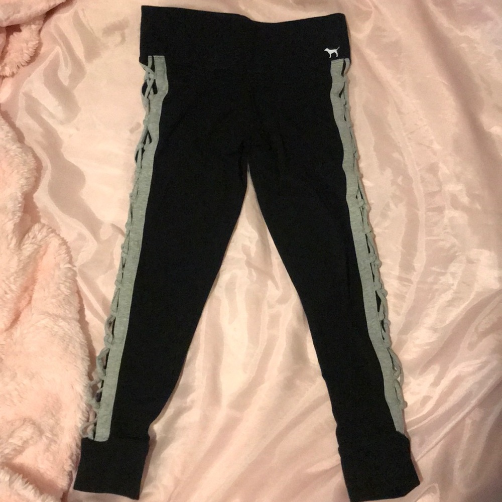 VS PINK crop yoga pants